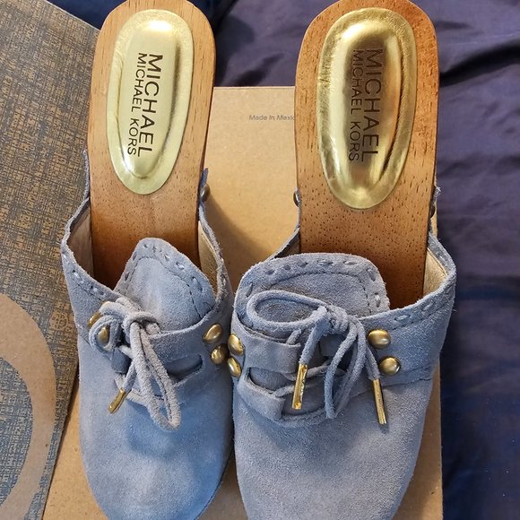 Michael Kors Slip-On Mules With Studs clog suede heels 8 light blue lace-up -new - Picture 2 of 7